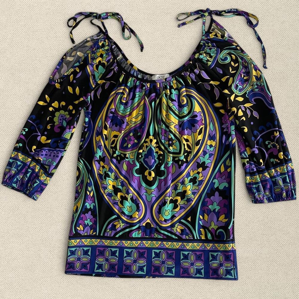 Y2K Cache sz XS Abstract Pattern Cold Shoulder Top w Ties 1/2 Sleeves